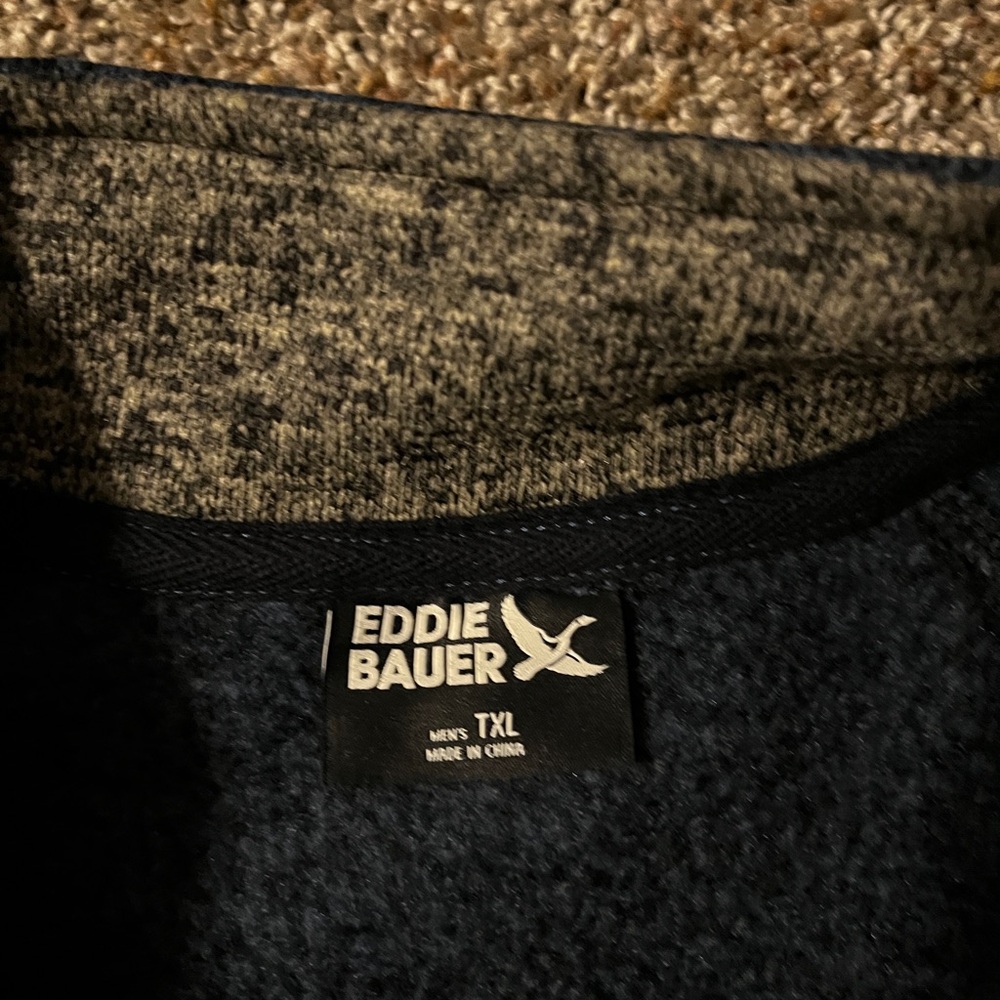 Eddie Bauer Men's Dark Blue Sweater